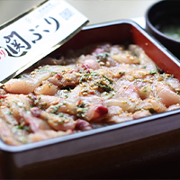 りゅうきゅう丼